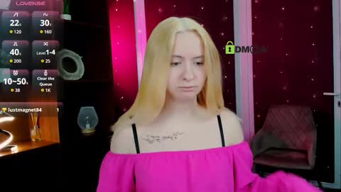 mila_glow online show from 12-15-25, 07:29