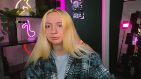 mila_glow online show from 04-01-26, 06:38