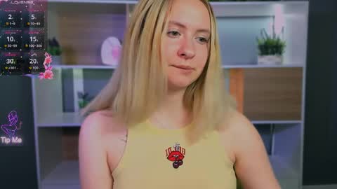 mila_glow online show from 04-28-26, 02:27