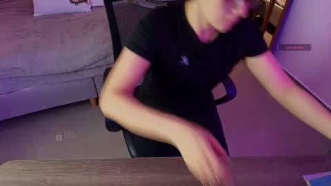 Milena  online show from 04-18-26, 11:14