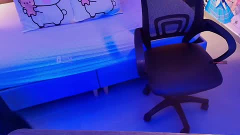 Milena  online show from 04-23-26, 10:47