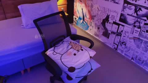 Milena  online show from 04-27-26, 11:19