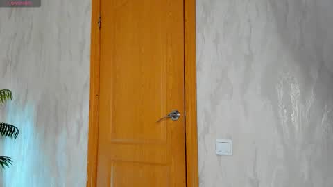 Snapshot of mila_kinor chatting on 03-05-26, 01:12 mila_kinor online show from 03-05-26, 01:12