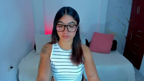 martina online show from 04-22-26, 01:52