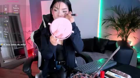 Mila online show from 11-04-25, 12:04