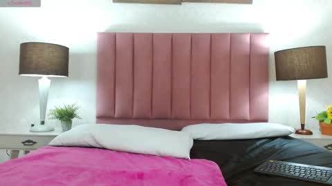 Snapshot of milaa_01 chatting on 03-09-26, 11:25 milaa_01 online show from 03-09-26, 11:25