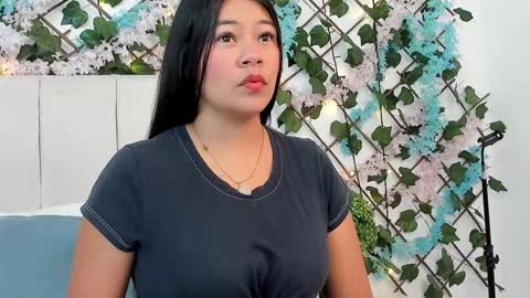 mila online show from 10-23-25, 10:47