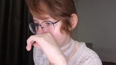 Claire online show from 07-12-26, 08:55