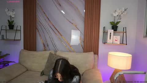 milacrave online show from 09-30-25, 11:37