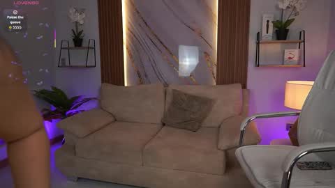 milacrave online show from 11-27-25, 11:34