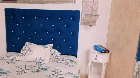 miladiosa online show from 04-15-26, 11:39