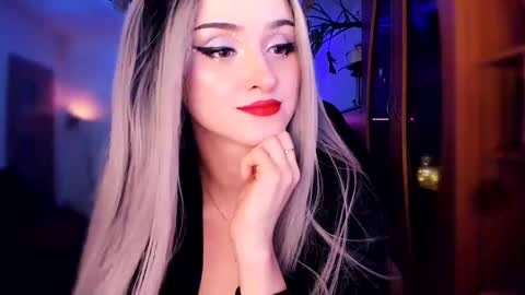 Snapshot of miladyjolie chatting on 01-09-25, 03:36 MiladyJolie online show from 01-09-25, 03:36