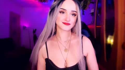 Snapshot of miladyjolie chatting on 02-05-25, 05:41 MiladyJolie online show from 02-05-25, 05:41