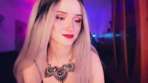 MiladyJolie online show from 11-11-25, 05:46