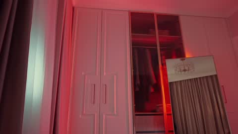        online show from 11-16-25, 04:01