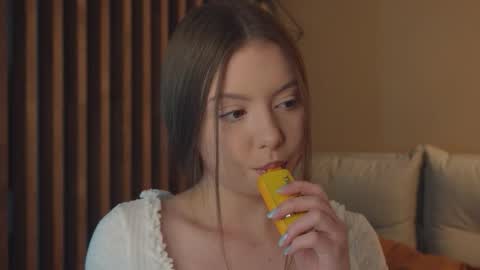 Snapshot of milaice chatting on 03-05-26, 03:08 Mila online show from 03-05-26, 03:08