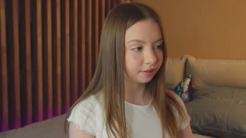 Mila online show from 03-25-26, 03:07