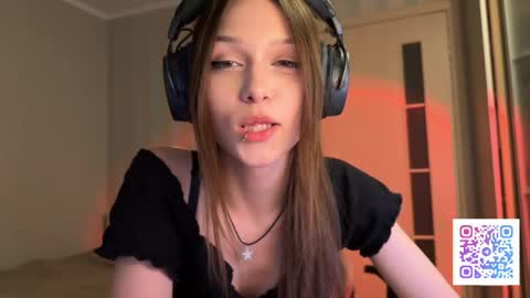 Snapshot of milamiuu chatting on 03-08-26, 03:49 milamiuu online show from 03-08-26, 03:49