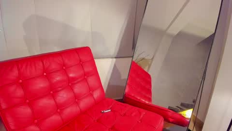 Milane online show from 01-04-25, 08:17