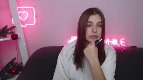 Snapshot of milanaangelas chatting on 12-20-24, 10:49 milanaangelas online show from 12-20-24, 10:49