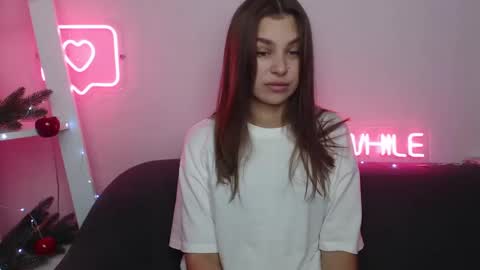 Snapshot of milanaangelas chatting on 12-21-24, 05:47 milanaangelas online show from 12-21-24, 05:47