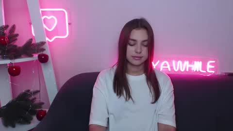 Snapshot of milanaangelas chatting on 12-24-24, 06:00 milanaangelas online show from 12-24-24, 06:00