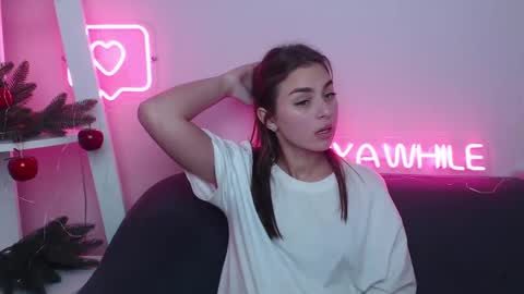 Snapshot of milanaangelas chatting on 12-27-24, 10:45 milanaangelas online show from 12-27-24, 10:45