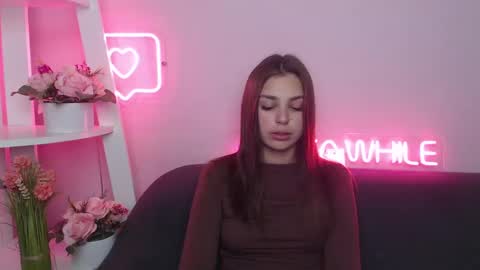 Snapshot of milanaangelas chatting on 01-07-25, 10:54 milanaangelas online show from 01-07-25, 10:54