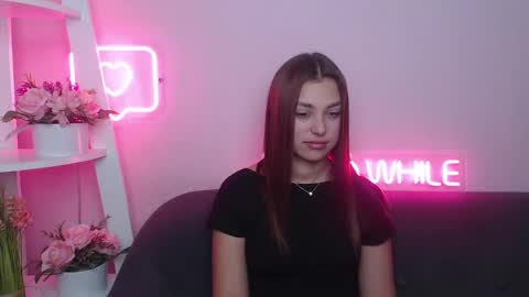 Snapshot of milanaangelas chatting on 01-27-25, 05:47 milanaangelas online show from 01-27-25, 05:47