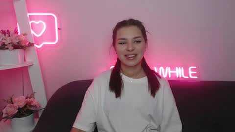 Snapshot of milanaangelas chatting on 01-28-25, 05:43 milanaangelas online show from 01-28-25, 05:43