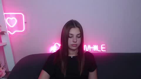 Snapshot of milanaangelas chatting on 02-10-25, 10:53 milanaangelas online show from 02-10-25, 10:53