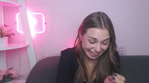 Snapshot of milanaangelas chatting on 09-15-25, 12:49 milanaangelas online show from 09-15-25, 12:49