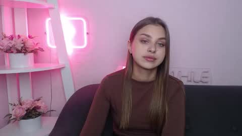 Snapshot of milanaangelas chatting on 09-21-25, 04:36 milanaangelas online show from 09-21-25, 04:36