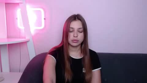 milanaangelas online show from 03-17-26, 08:45