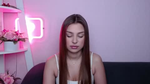 milanaangelas online show from 04-20-26, 04:37