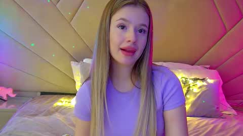 MilanaBalmain online show from 03-08-25, 02:08