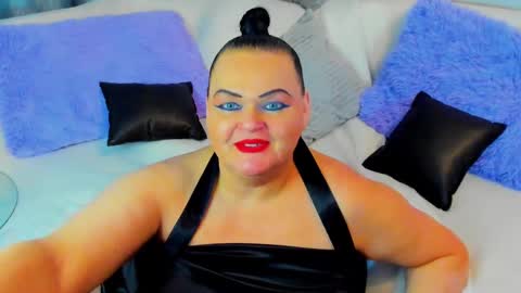 Snapshot of milanabiegert chatting on 02-23-25, 03:29 Lana online show from 02-23-25, 03:29