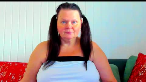 Lana online show from 01-13-26, 10:31