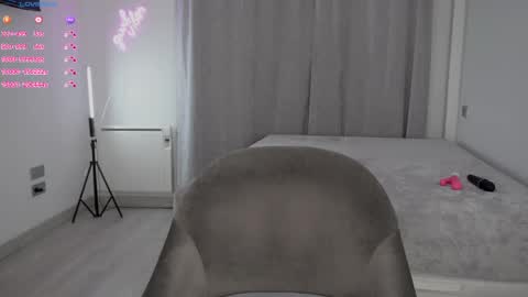 Milana online show from 04-17-26, 07:50