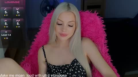 Lana online show from 12-17-24, 12:12