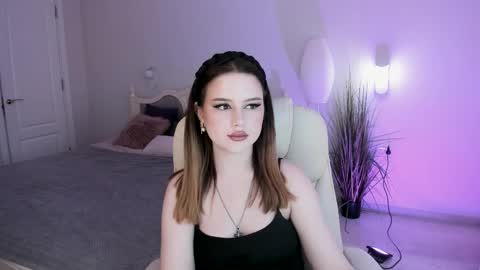 milanamoons online show from 10-16-25, 11:55