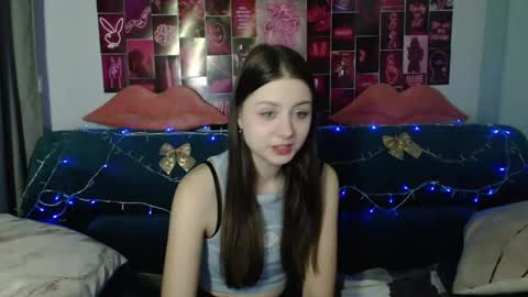 Snapshot of milanaroz chatting on 01-16-25, 05:53 milanaroz online show from 01-16-25, 05:53