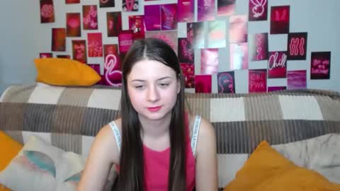 Snapshot of milanaroz chatting on 02-11-25, 08:58 milanaroz online show from 02-11-25, 08:58