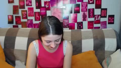 Snapshot of milanaroz chatting on 02-20-25, 09:33 milanaroz online show from 02-20-25, 09:33