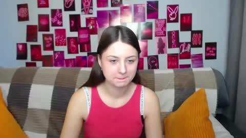 Snapshot of milanaroz chatting on 02-21-25, 05:46 milanaroz online show from 02-21-25, 05:46