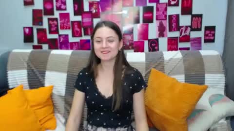 Snapshot of milanaroz chatting on 02-23-25, 05:07 milanaroz online show from 02-23-25, 05:07