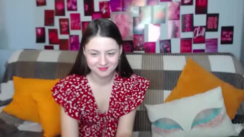 Snapshot of milanaroz chatting on 03-09-25, 05:44 milanaroz online show from 03-09-25, 05:44