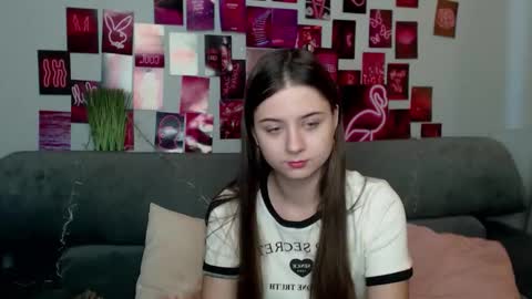 Snapshot of milanaroz chatting on 09-14-25, 04:55 milanaroz online show from 09-14-25, 04:55