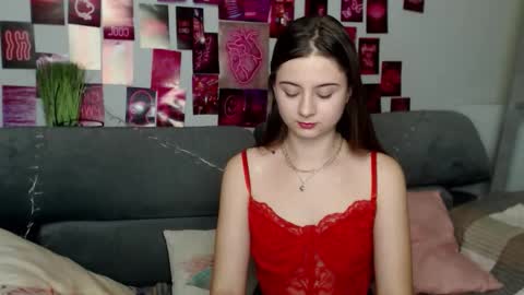 Snapshot of milanaroz chatting on 10-04-25, 05:00 milanaroz online show from 10-04-25, 05:00