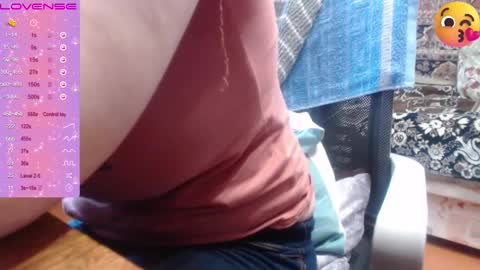 Snapshot of milanasvethoney chatting on 10-17-25, 11:02 Luna-- link in bio online show from 10-17-25, 11:02